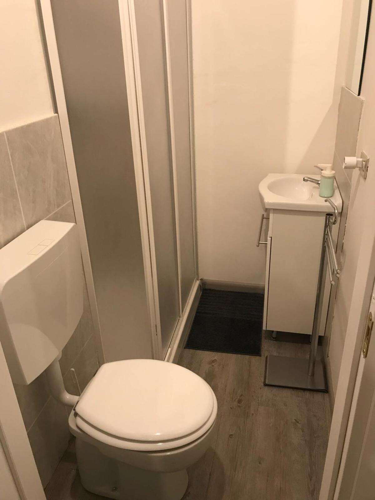Bed and Breakfast Bed2Go Турин Номер фото
